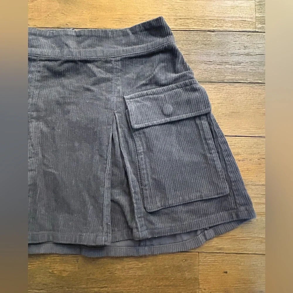 💖5 for $50💖 WILD FABLE Dark Gray Corduroy Pleated Cargo Mini Skirt Preppy - Picture 4 of 9